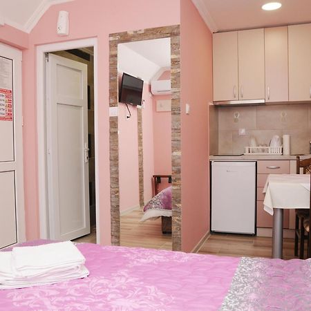 Favorit Apartments Cacak Phòng bức ảnh
