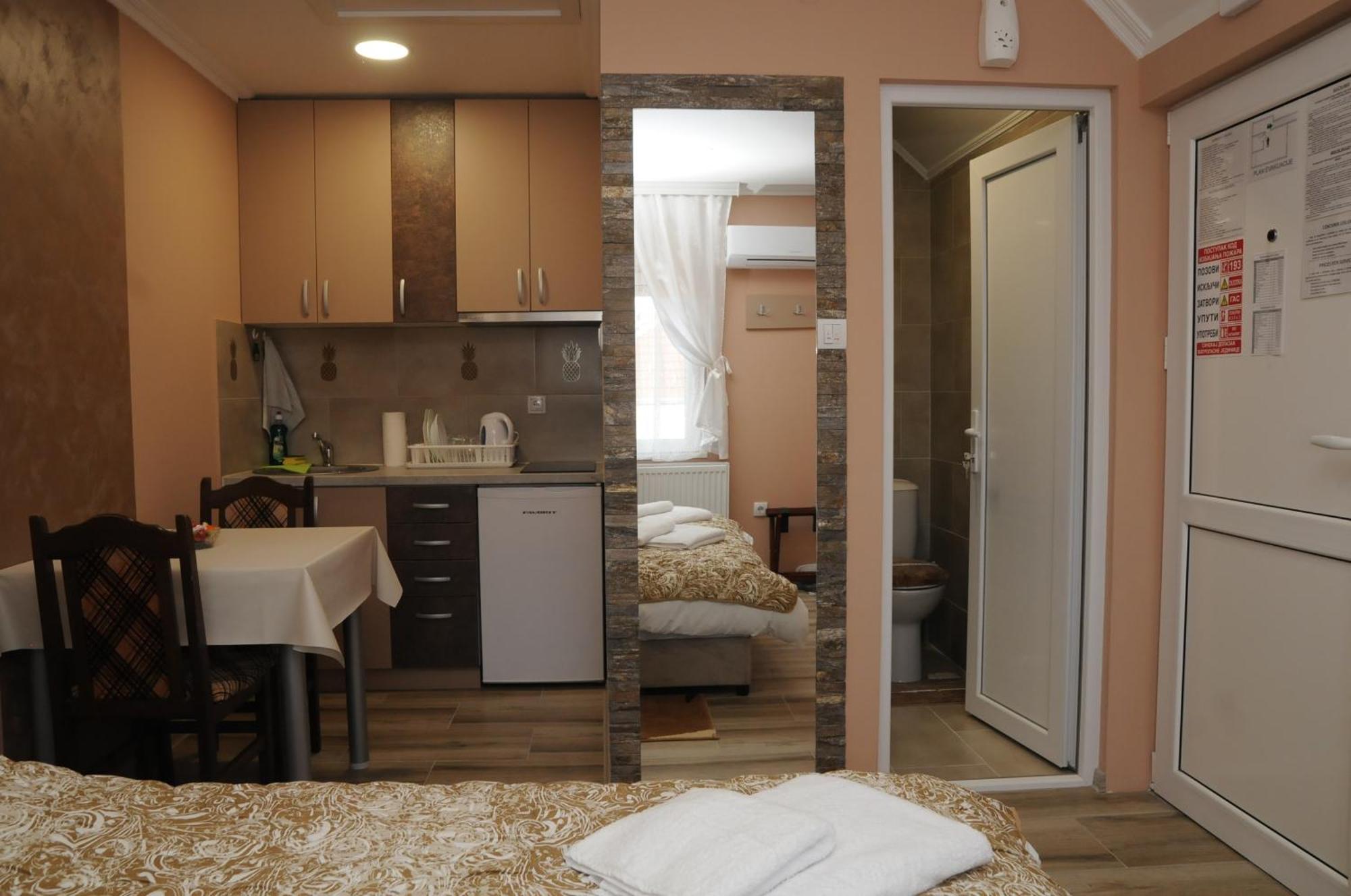 Favorit Apartments Cacak Phòng bức ảnh